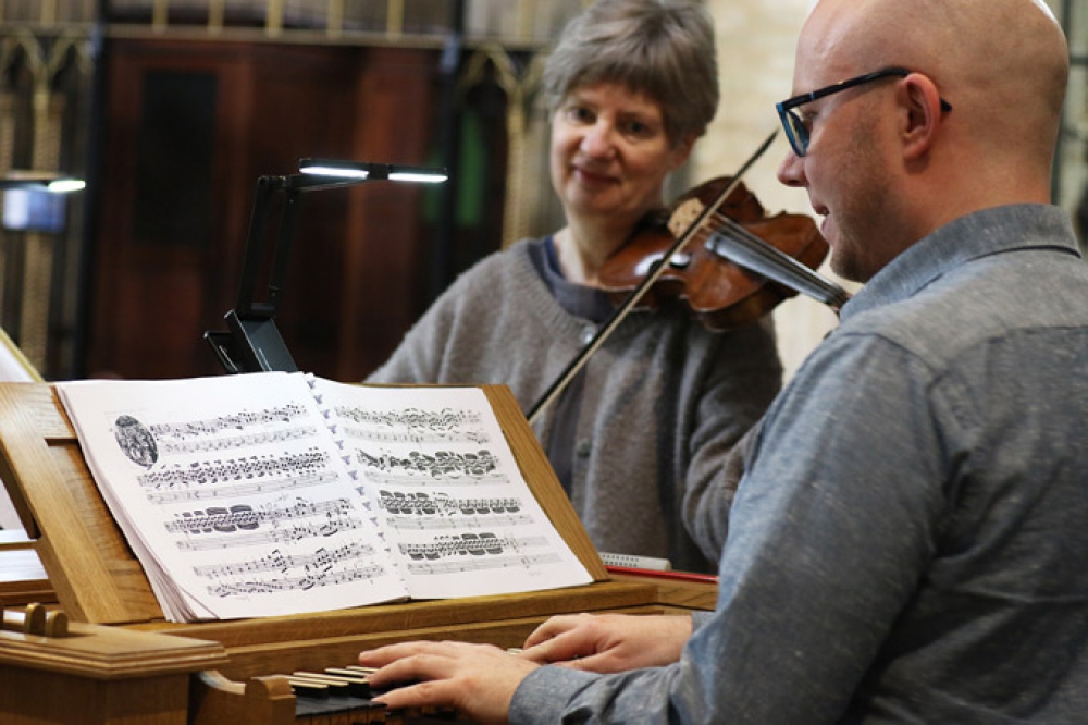 Bach Players in &#039;t Huis te Poort: vuurwerk op de viool met de Rozenkranssonates van Biber