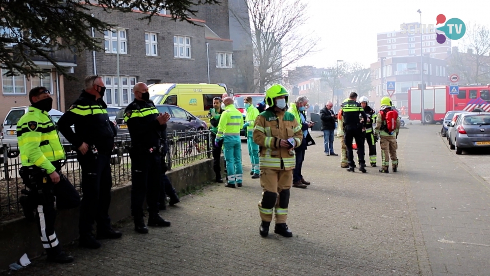 Explosie bij grote brand in woning Ridderkerksestraat, bewoners door brandweer gered