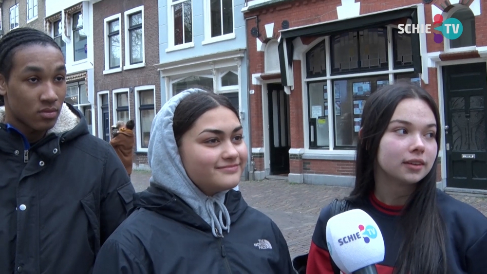 De Stem van Schiedam: moet er een avondklok komen voor jongeren die zich misdragen?