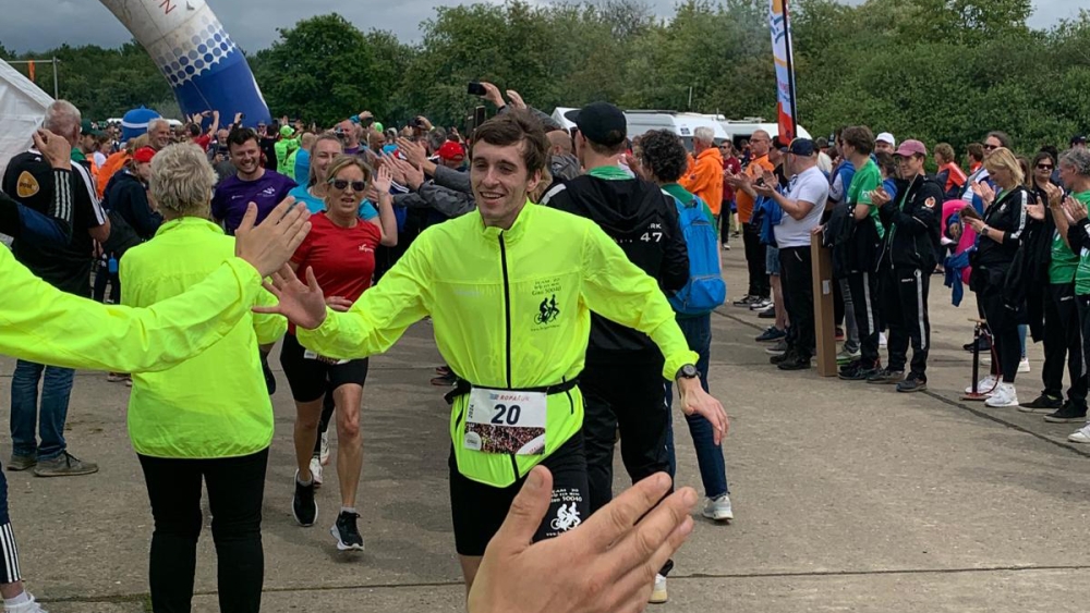 Schiedams en Vlaardings Roparunteam begonnen aan de weg naar de Coolsingel