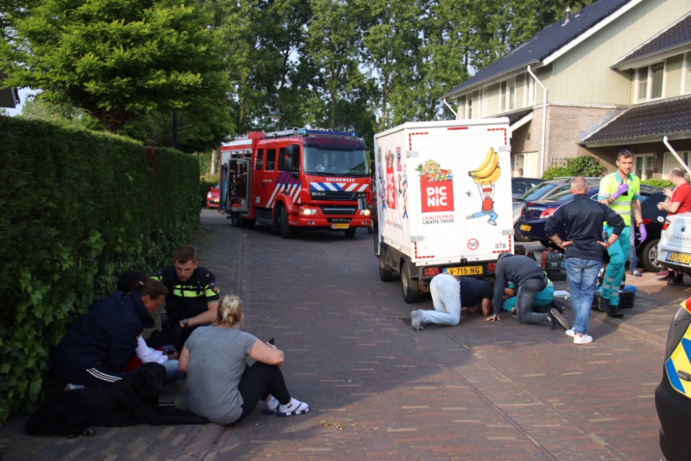 Meisje half uur bekneld onder Picnic-wagentje na te zijn aangereden