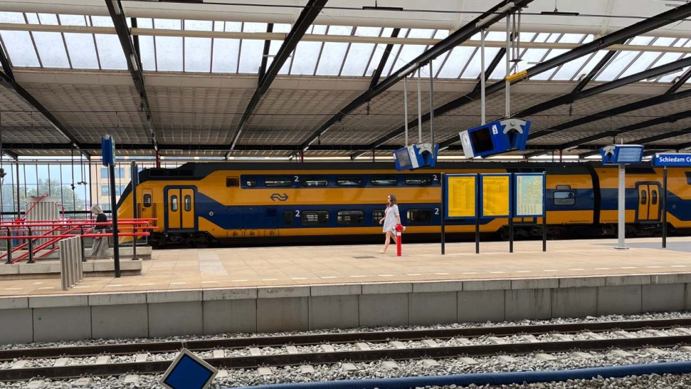 Eindelijk: treinen tussen Schiedam en Den Haag rijden weer