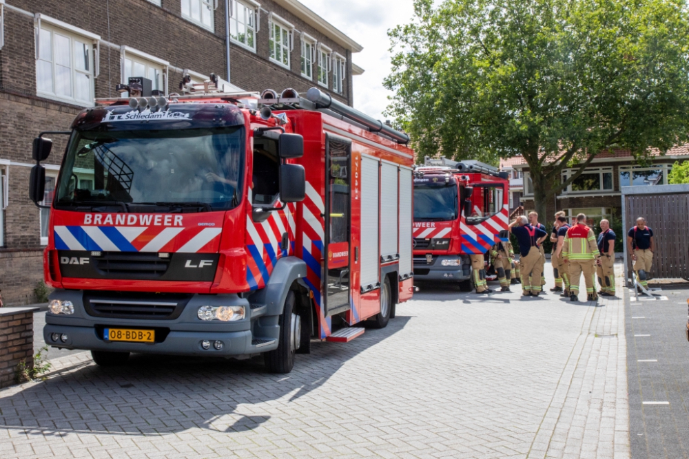 Brandweer bevrijdt mensen uit liften in voormalig zusterhuis in West en dat is niet voor het eerst