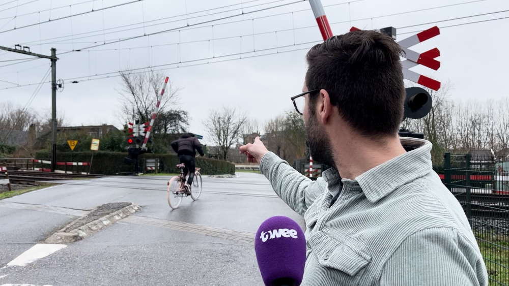 ProRail waarschuwt voor door rood licht rijden bij spoorwegovergang waar al meerdere doden vielen