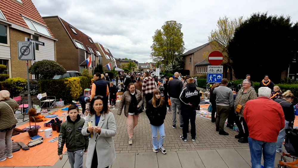 Zo druk in Kethel dat parkeerterrein vol is