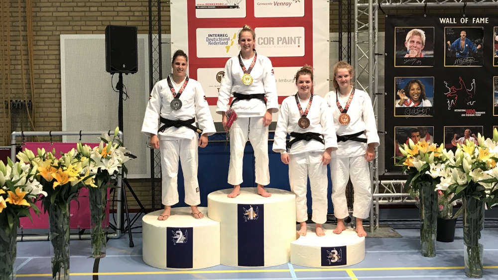 Ruby Banen wint goud op Internationaal Judotoernooi