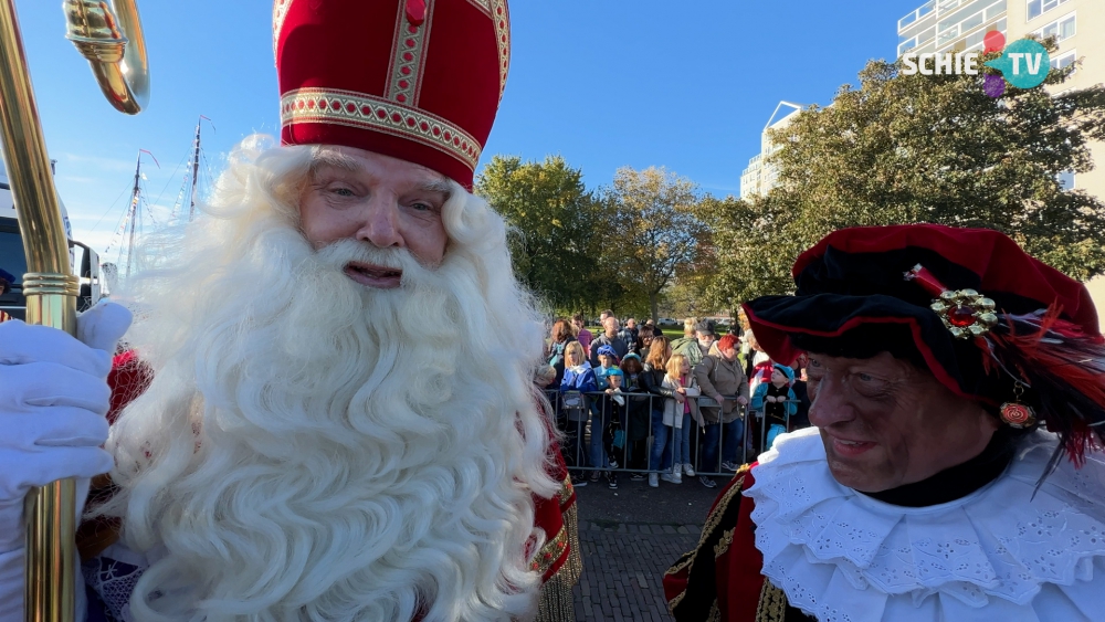 Sinterklaas: &quot;Ik kom graag naar Schiedam want daar zitten de beste scheepswerven&quot;