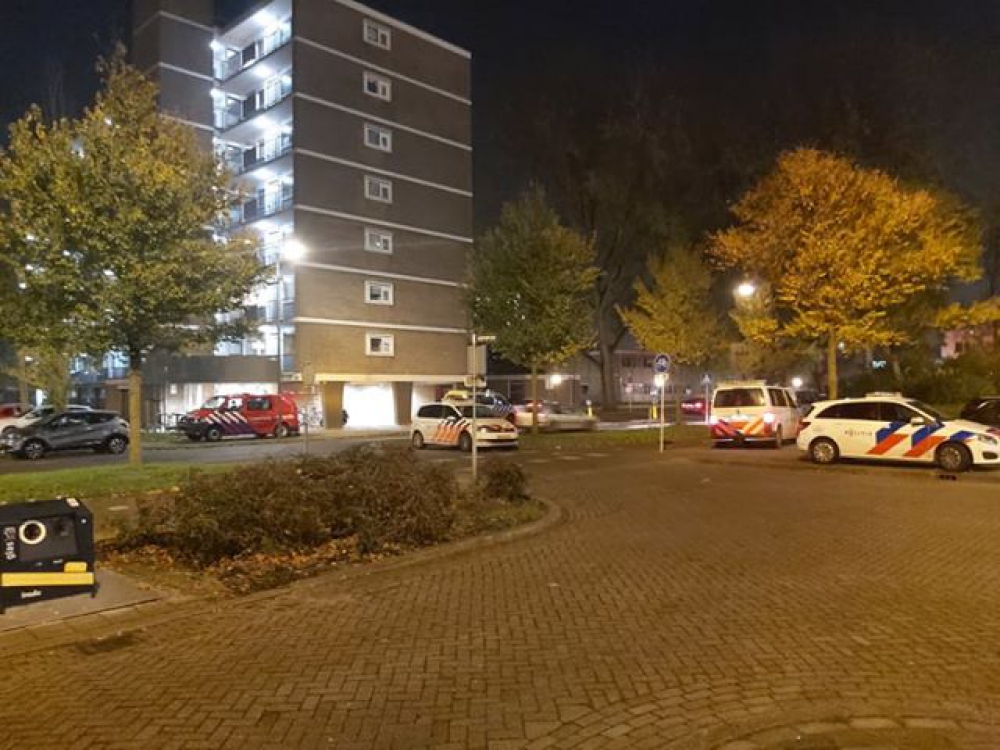 Man valt van balkon bij ruzie