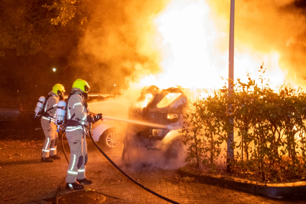 Meerdere auto&#039;s uitgebrand in Nieuwland