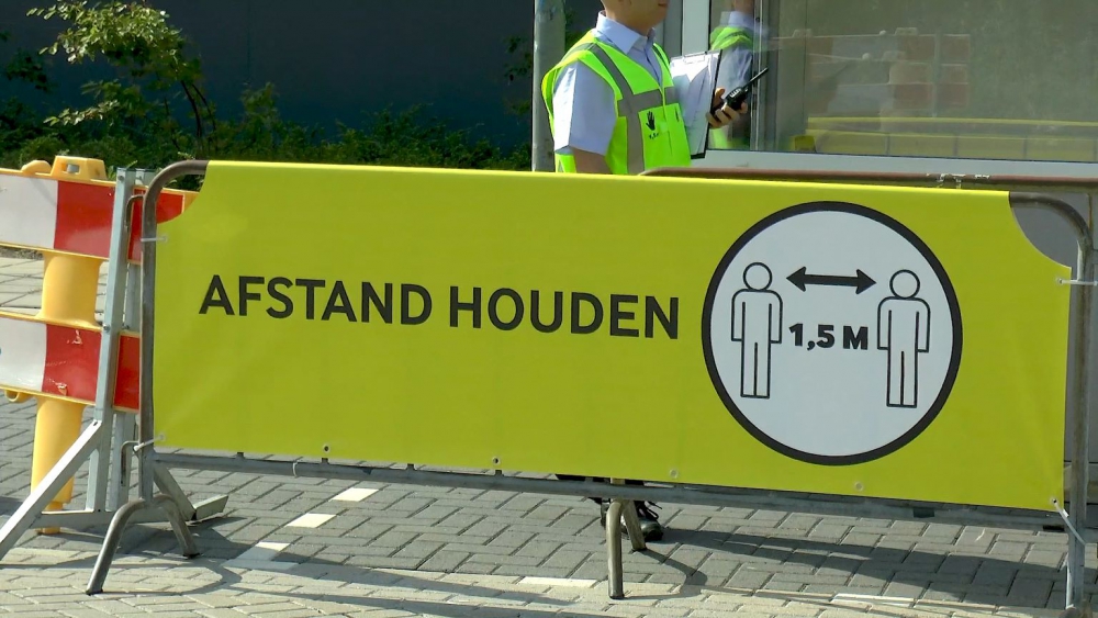 Anderhalve meter afstand houden weer verplicht vanaf woensdag