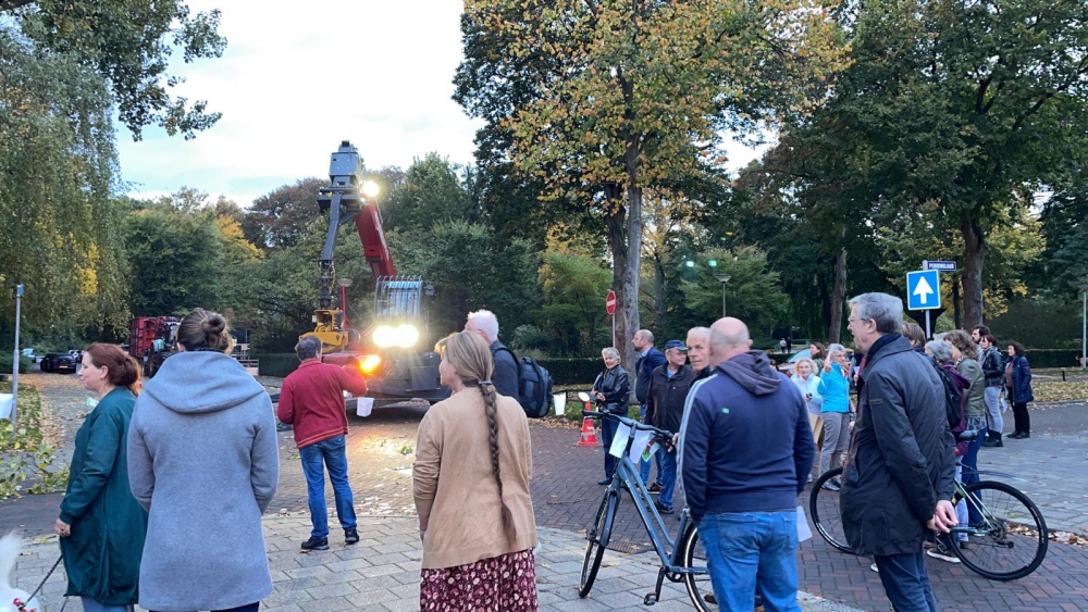 Bomenkap bij Matrice uur stilgelegd door protesten