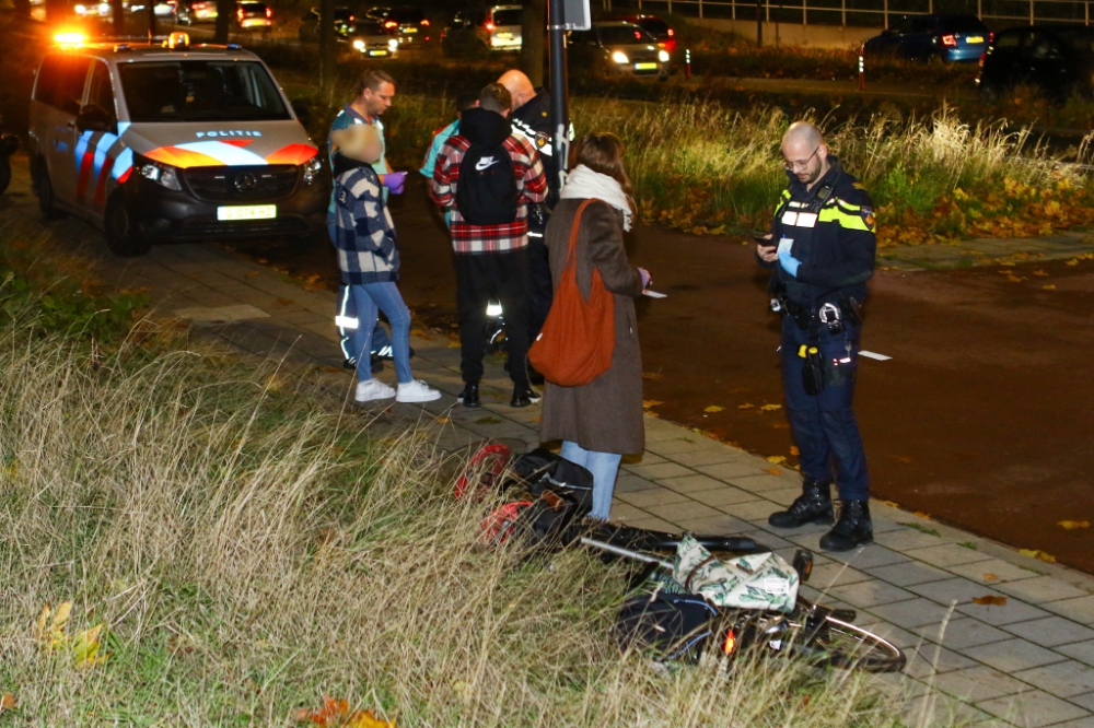 Twee gewonden bij aanrijding step en fiets bij Vijfsluizen