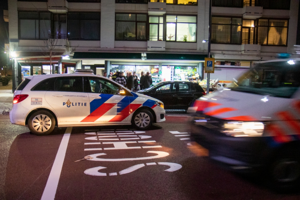 Overval op mini-supermarkt op de Lorentzlaan