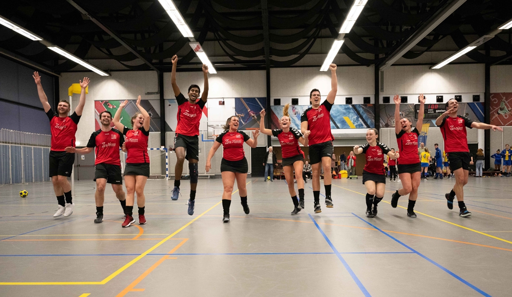 Nexus wint en promoveert naar de 1e klasse