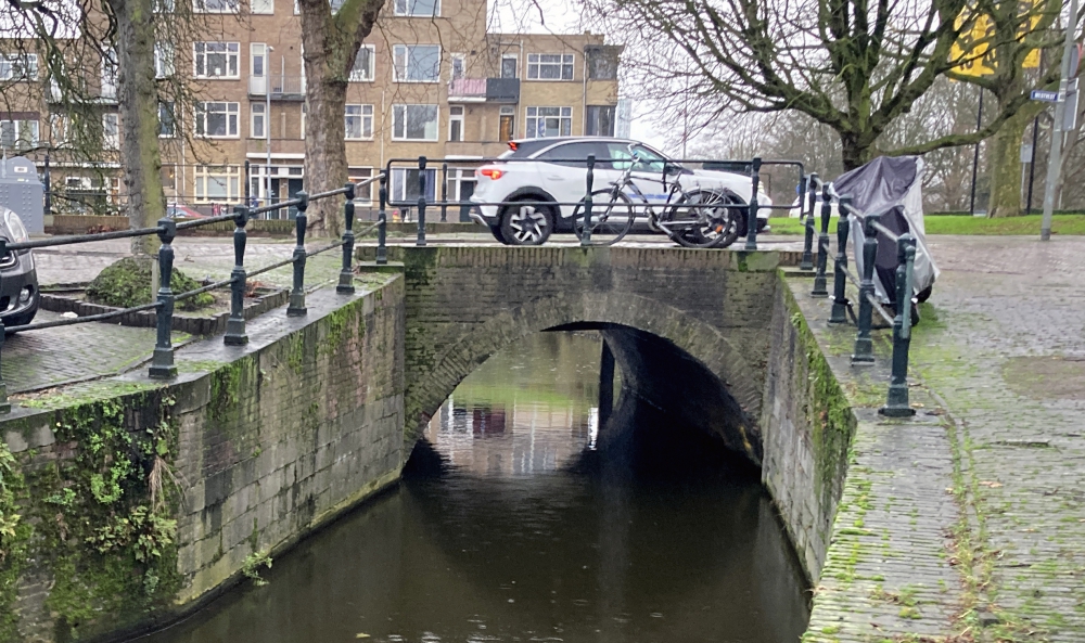 Metselwerk gemeentelijk monument welfbrug De Heul is te slecht