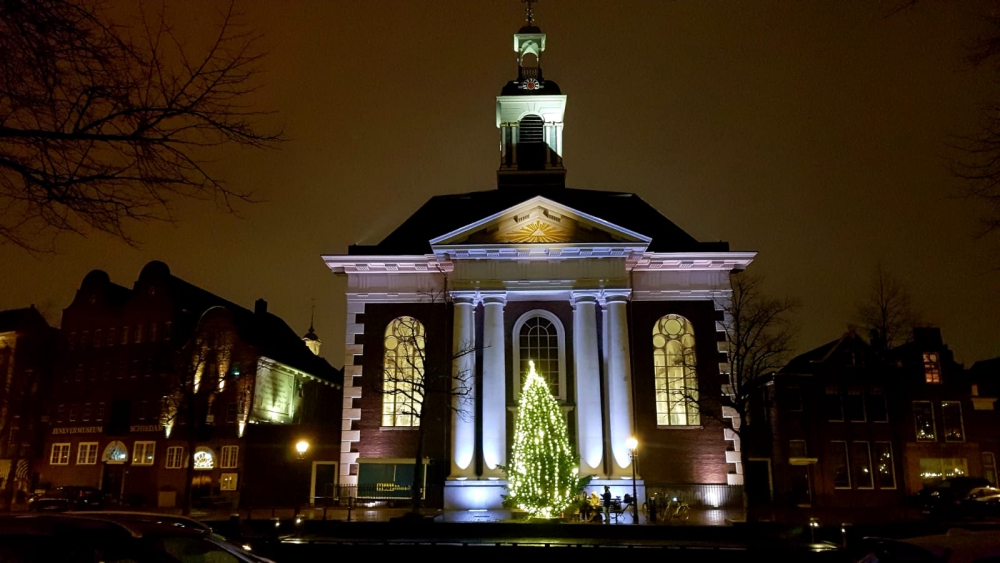 Tal van gasten bij Kerst aan de Schie in sfeervolle Havenkerk-studio