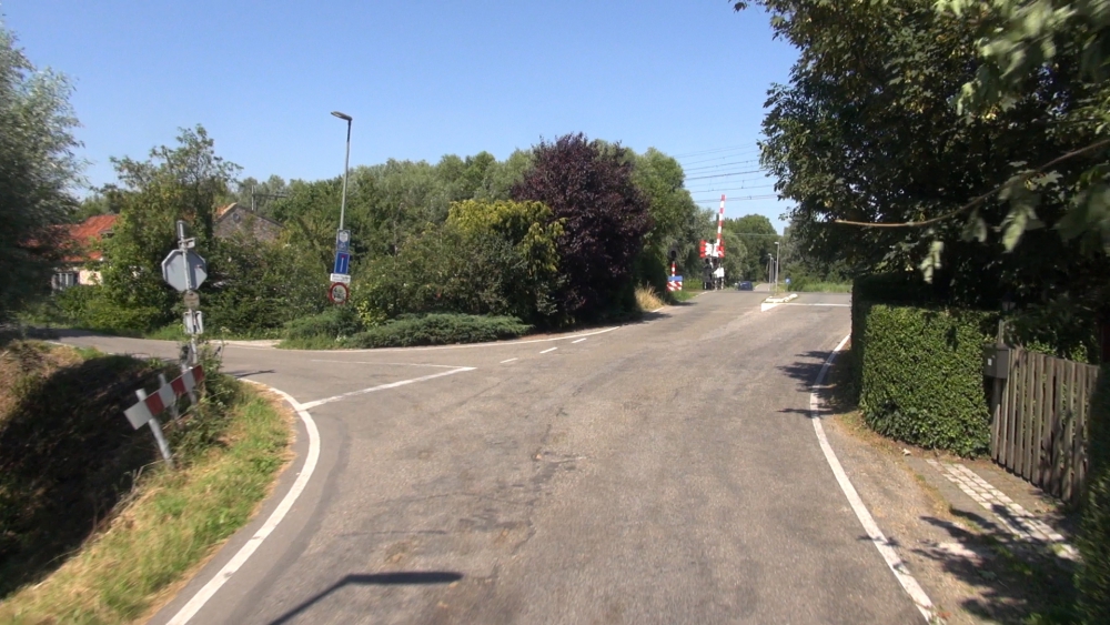 Groeneweg en Kerkweg worden opnieuw geasfalteerd