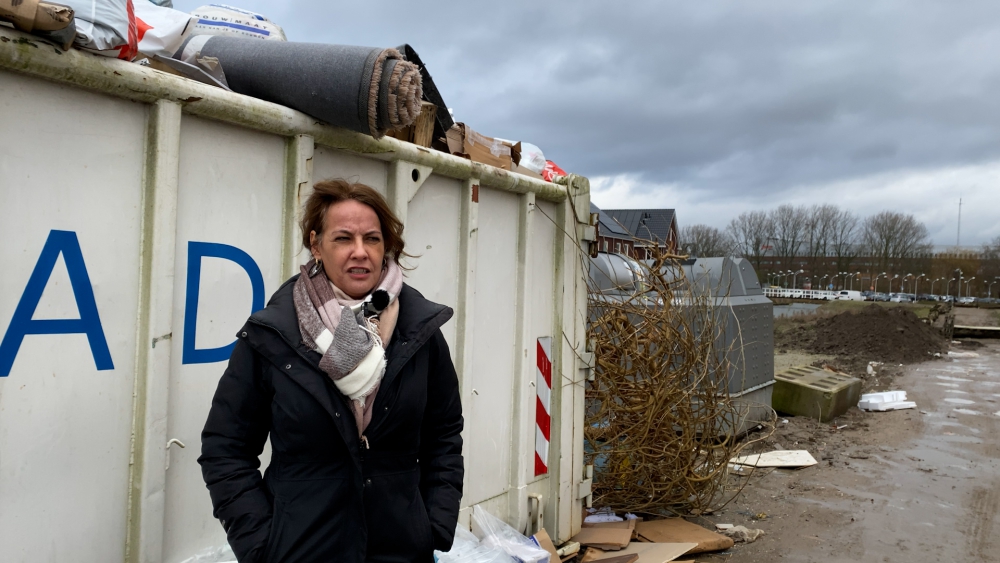 Bewoners Park Harga worden gek van illegaal afval en overvolle containers