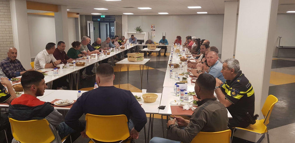 Politie organiseert iftar