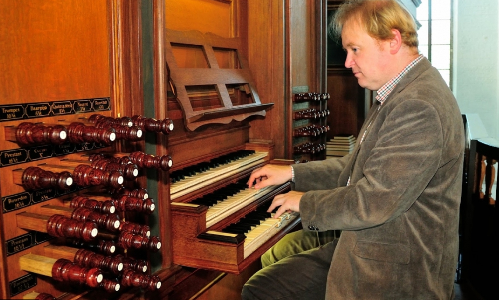 Arjen Leistra speelt laatste orgelconcert van 2020 in Grote of St. Janskerk