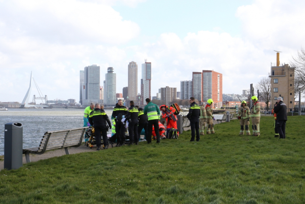 Drenkeling Sint-Jobshaven in kritieke toestand uit het water gehaald