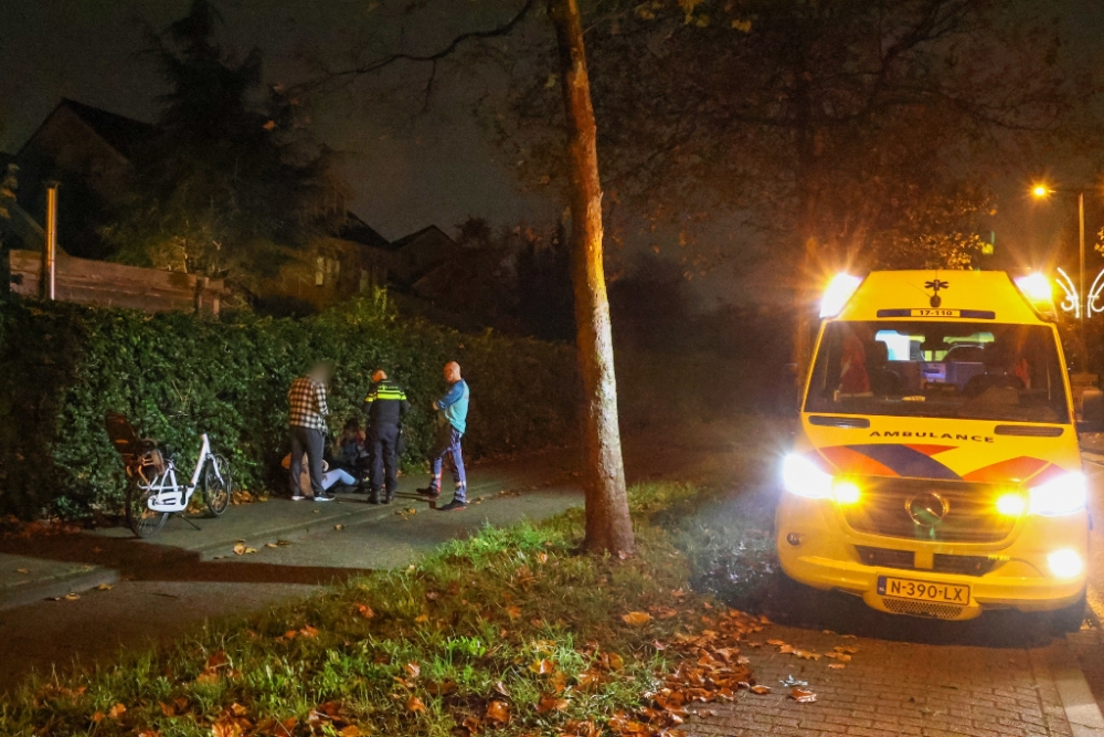 Automobilist gaat er vandoor na aanrijding met fietser