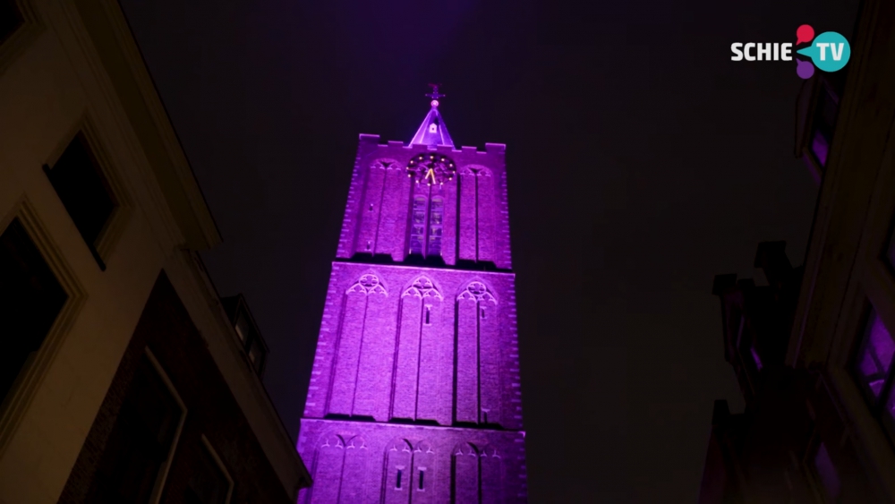 Kerken luiden klokken om Schiedammers &#039;hart onder de riem te steken&#039;