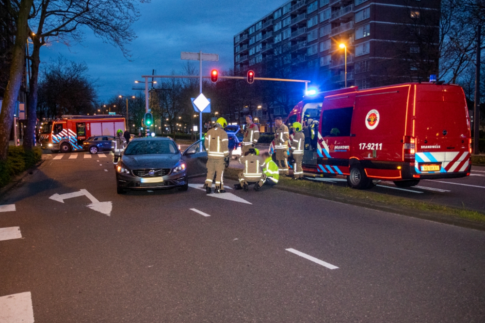 Twee gewonden bij botsing tussen auto&#039;s in Centrum