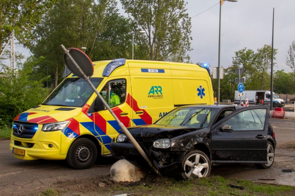 Flinke klap na eenzijdig ongeval op de Olympiaweg