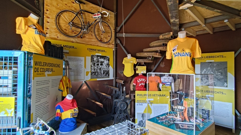 Wielermuseum Vlaardingen vanaf vandaag te bewonderen op het Stadsstrand