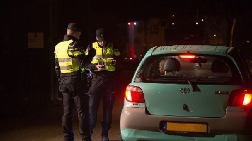 Beschonken Schiedammer vlucht met hoge snelheid voor de politie