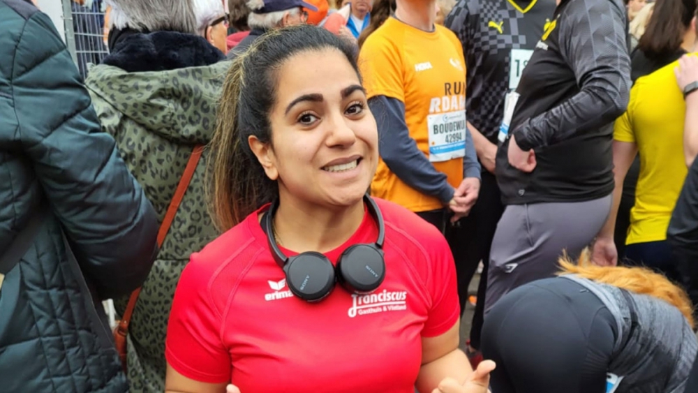 Michelle (32) liep een vierde marathon voor het goede doel: ‘De uitslag heeft me verbaasd’