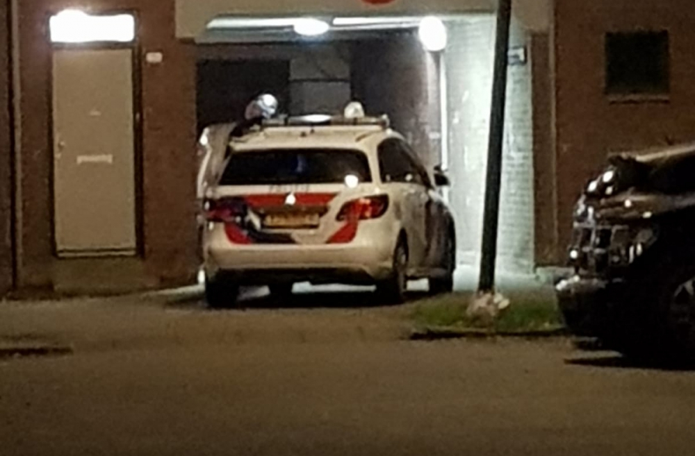 Politie en Handhaving houden actie in Woudhoek