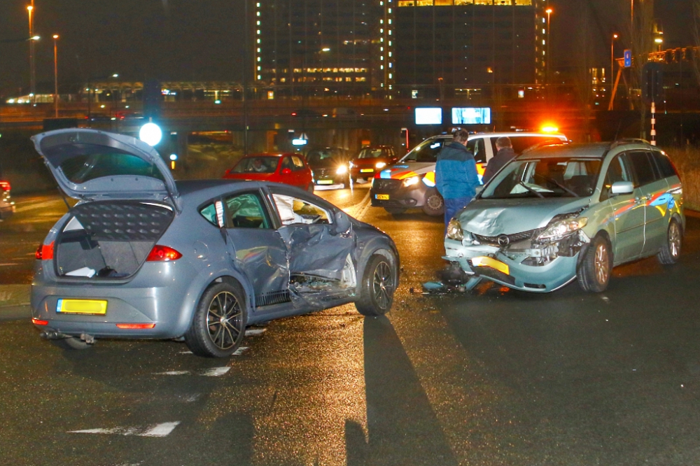 Oprit naar A4 geblokkeerd door aanrijding