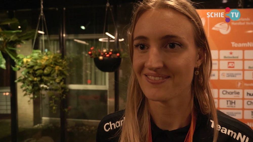 Kelly Dulfer met Nederlands handbalteam naar Olympische Spelen