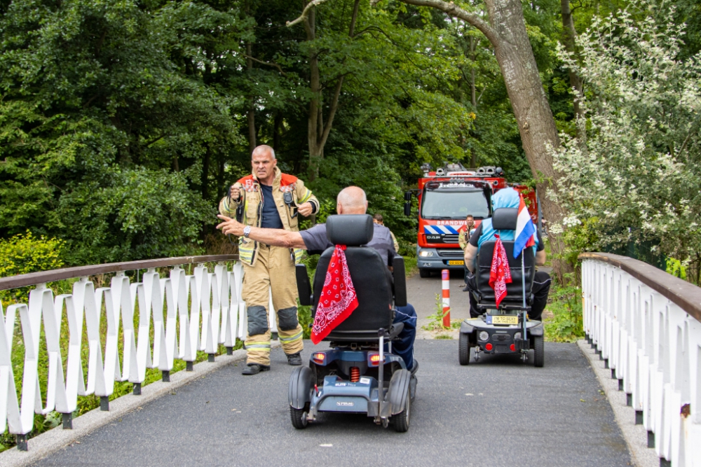 Melder wijst brandweer de weg naar brand in Beatrixpark