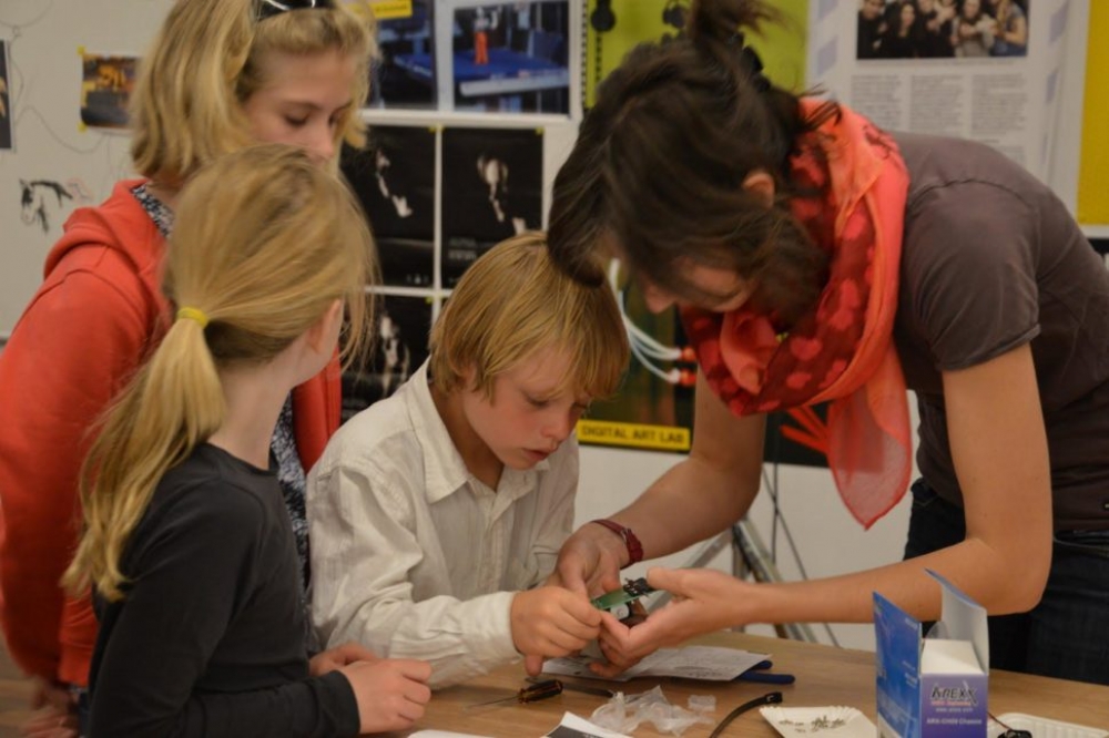 Kunst en techniek met Hebocon tijdens Cultuureducatiecafé bij Mooi Werk