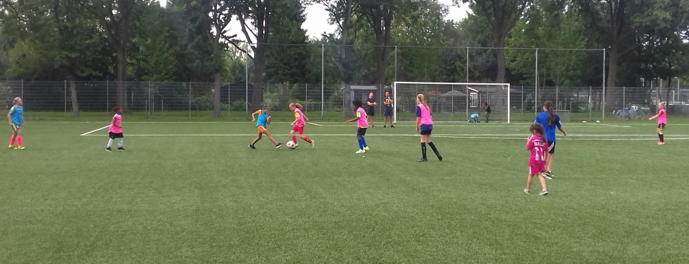 PPSC organiseert open trainingen meisjesvoetbal