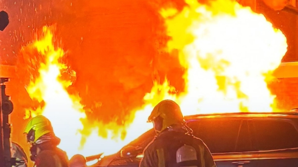 Voor de vierde keer in korte tijd auto &#039;s nachts in brand