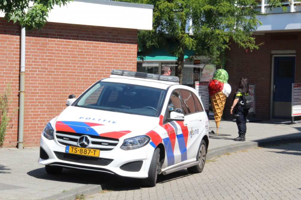 Man lichtgewond bij woningoverval Geuzenplein