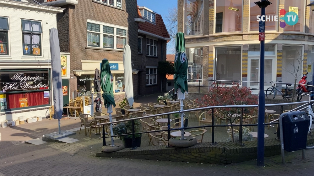 Winkelen op zaterdagmiddag in Schiedam tijdens de coronatijd: onwerkelijk stil