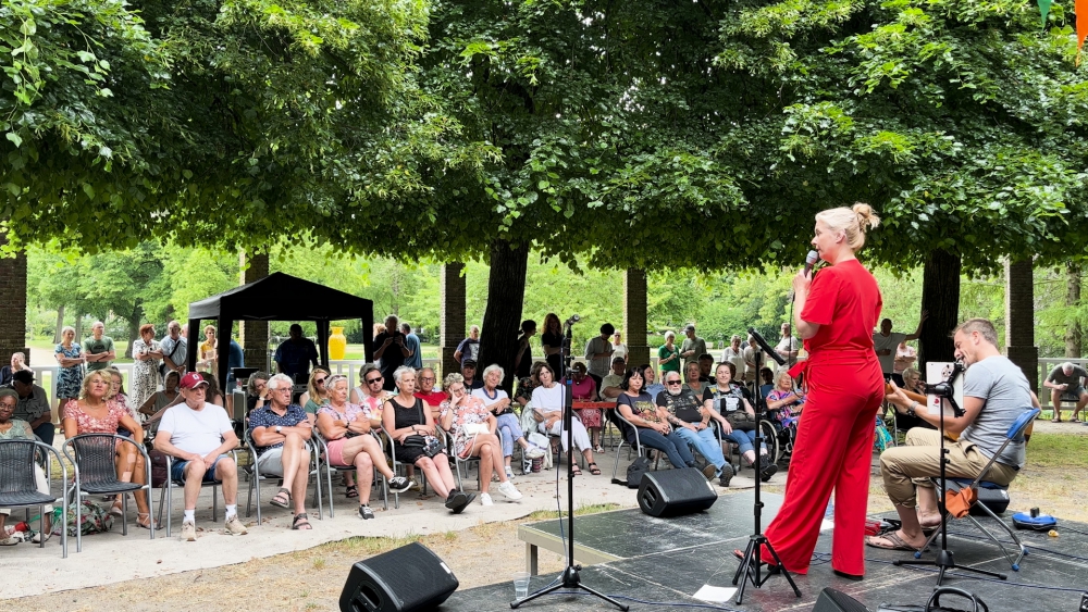 Gemoedelijk, gezellig en gratis: Cultuur Borrelt weer terug in het Julianapark