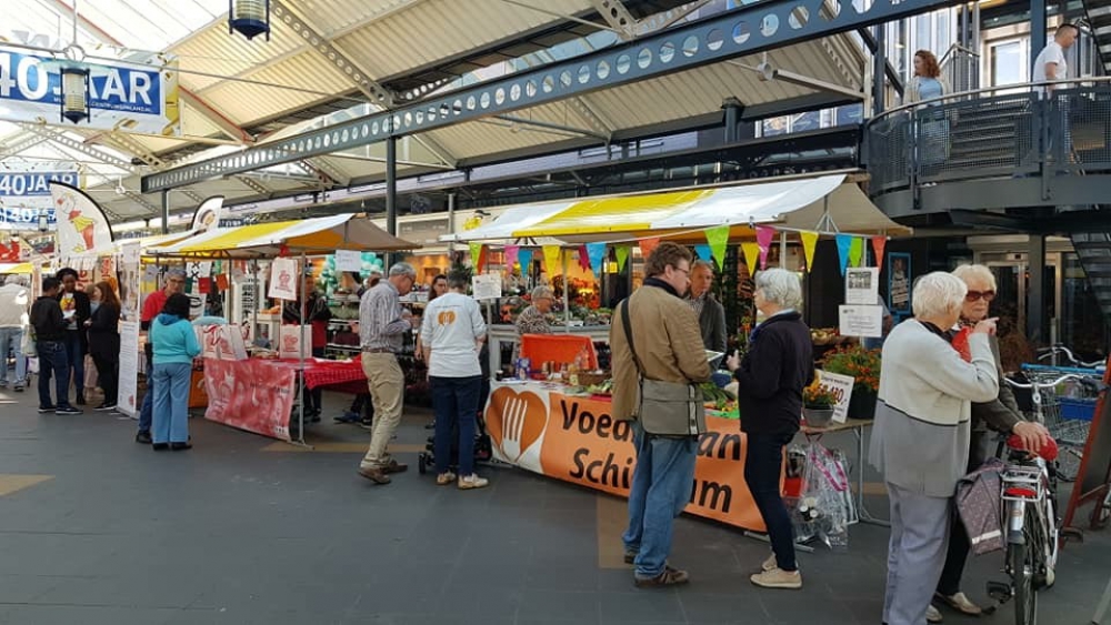 Eigen Kracht Markt in Hof van Spaland