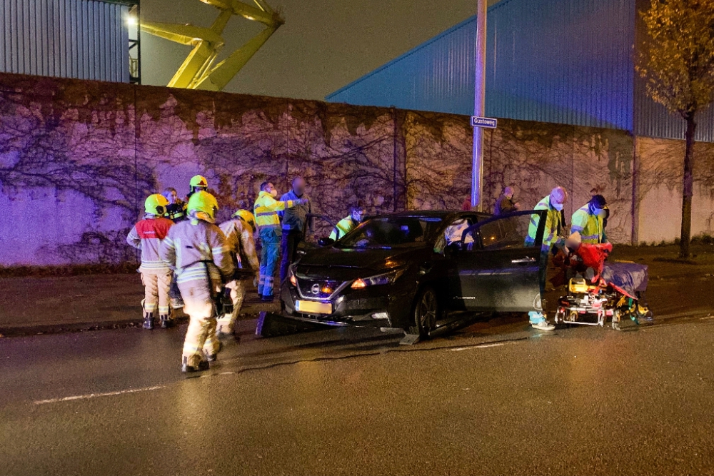 Twee gewonden bij aanrijding