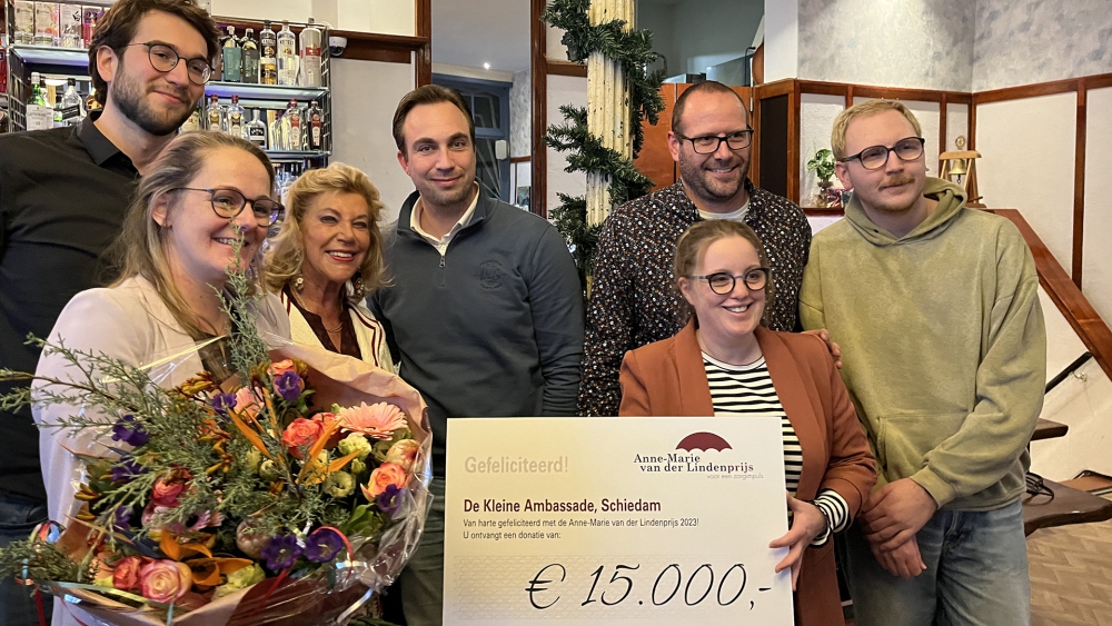 Door winst Anne-Marie van der Lindenprijs kan De Kleine Ambassade nog meer kinderen helpen