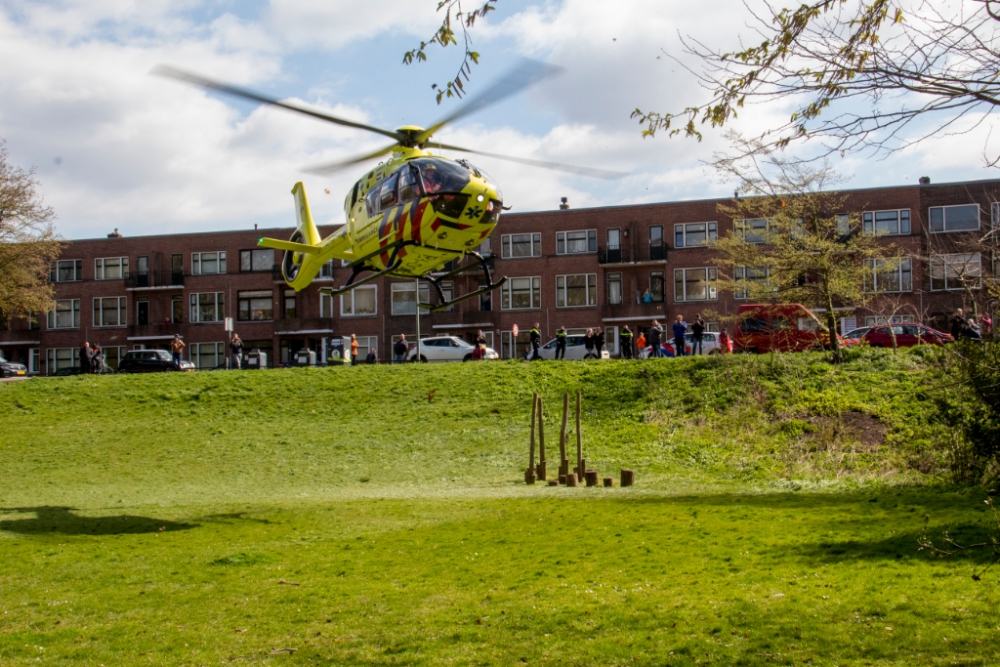 Traumahelikopter ingezet voor medisch incident in woning Anthonie Muysstraat