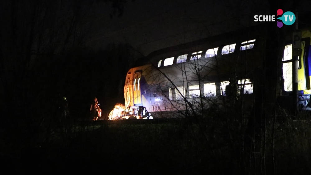 Dode bij aanrijding personenauto met trein