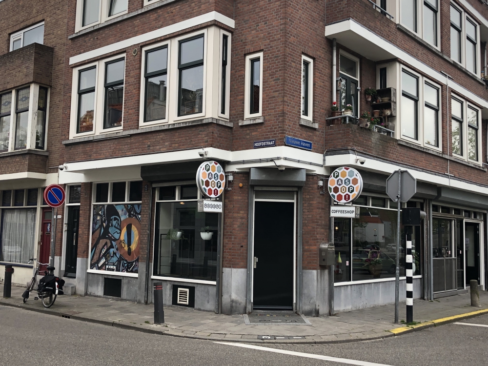 Wie wil er een coffeeshop?