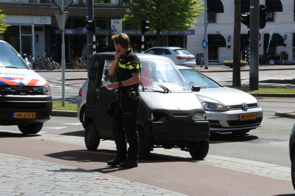 Invalidenwagentje aangereden, veroorzaker gaat ervandoor