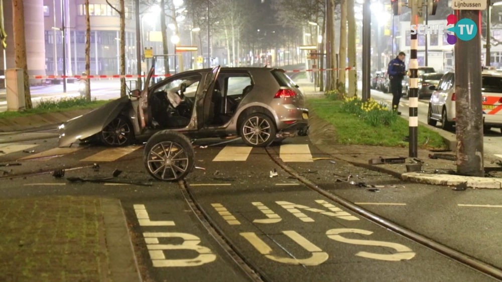 Twee eenzijdige ongevallen haast tegelijk in het centrum